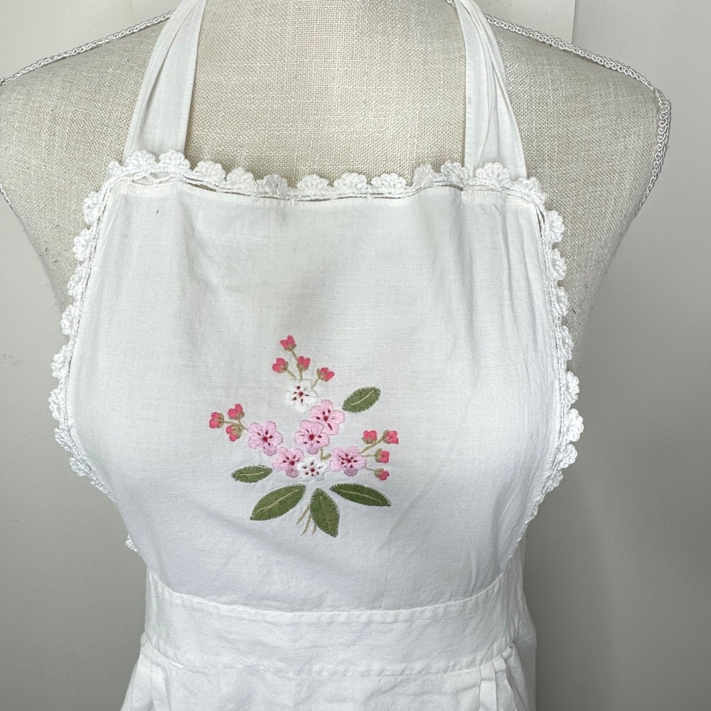 Embroidered Apron White‎ Floral - Picture 4 of 8